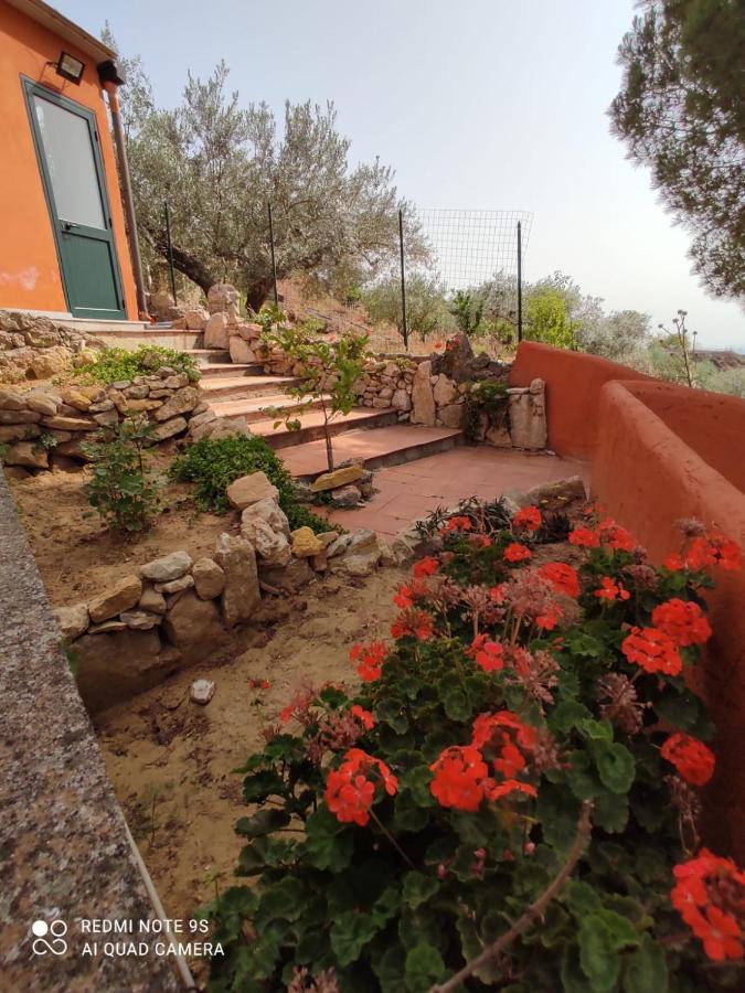 B&B Borgo Pileri Mazzarino Eksteriør bilde
